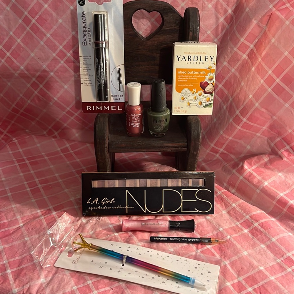 🎈SALE🎈🎀 #3.MAKEUP GRAB BAG🎀